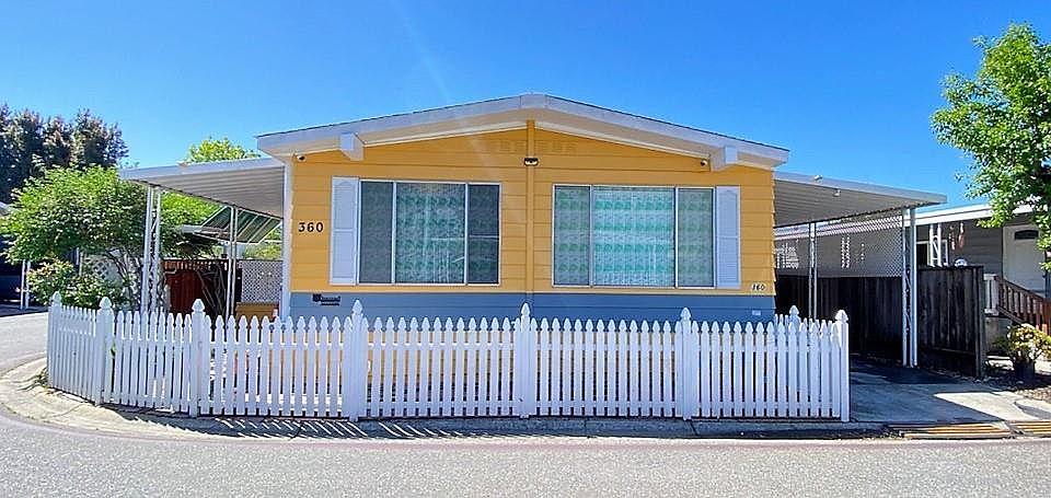 1st image of 360 Los Encinos Ct #360