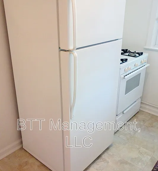 8405 Greenwood Ave #2 — Photo 43
