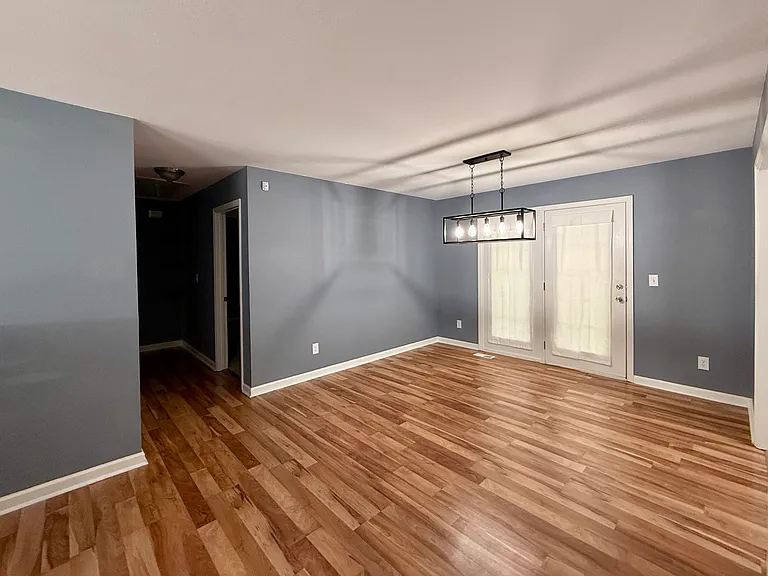7114 Tyner Crossing Dr — Photo 4