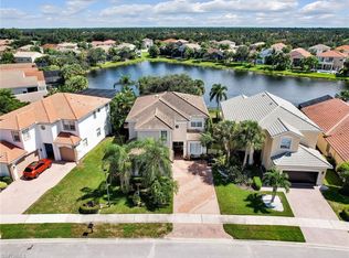 2114 Isla De Palma Cir, Naples, FL 34119