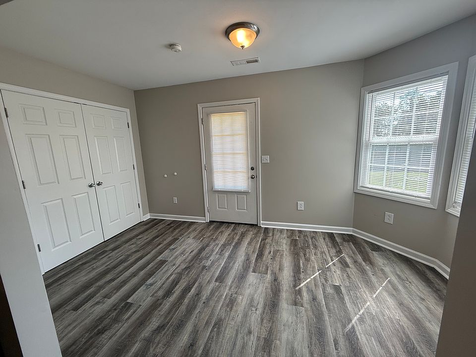 Sun room (Laundry inside the double doors) Deck off this room