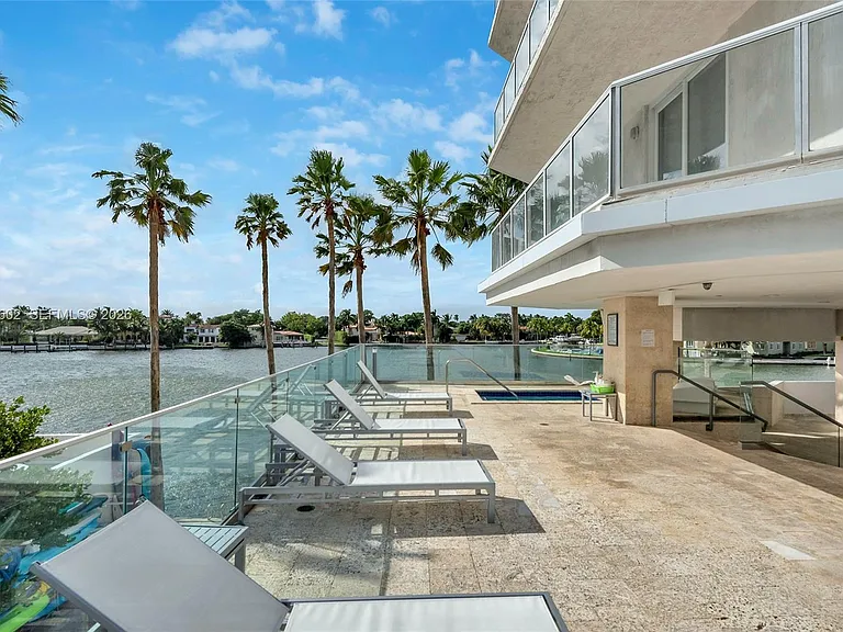 5900 Collins Ave #408 — Photo 48