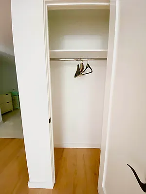 Rented by Amorelli Realty | media 11