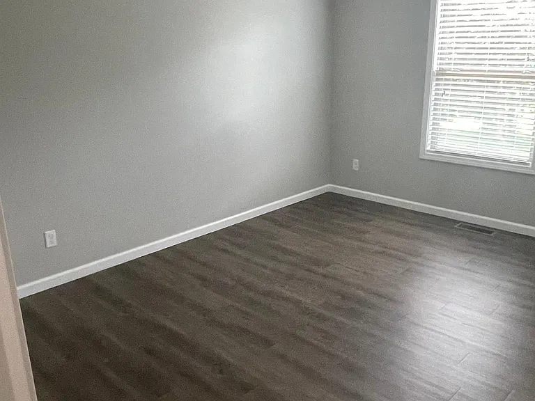 803 Hatterman St — Photo 7
