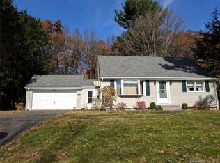 169 De Fashion St, Plantsville, CT 06479