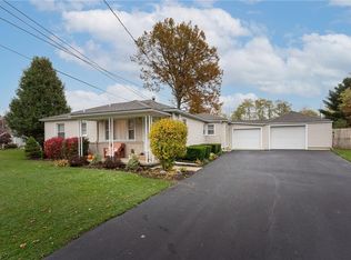 19 Woodland Dr, New Middletown, OH 44442