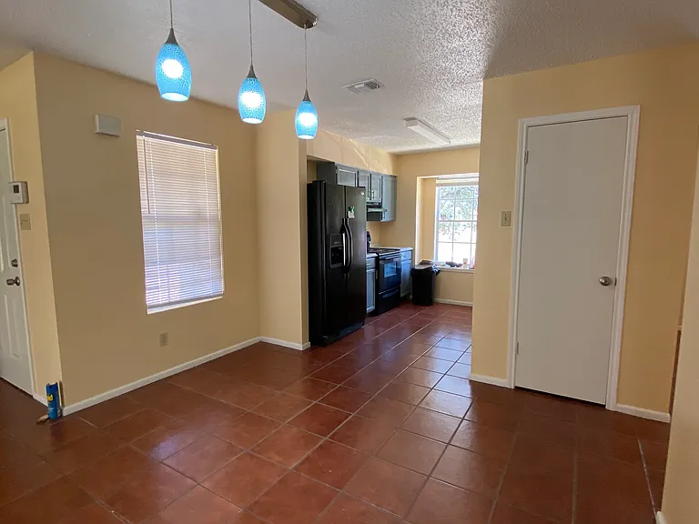 1801 Denmark Ln — Photo 18