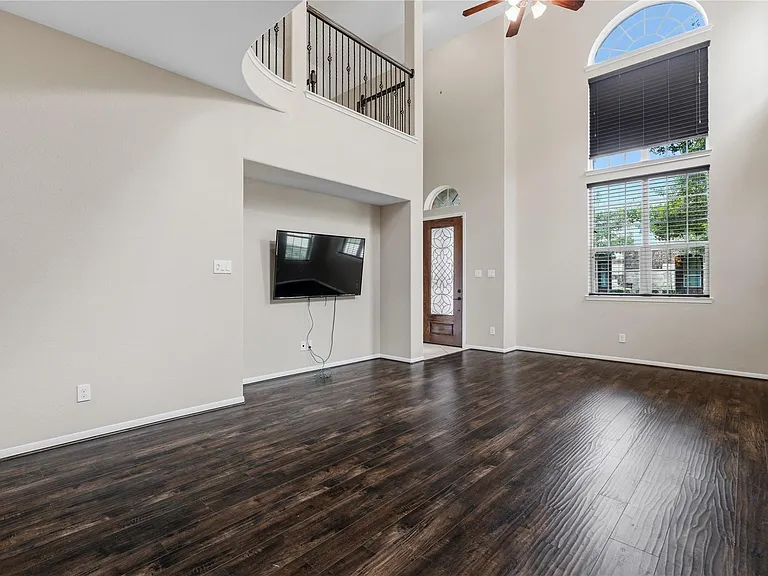 9131 Solvista Pass Ln — Photo 5