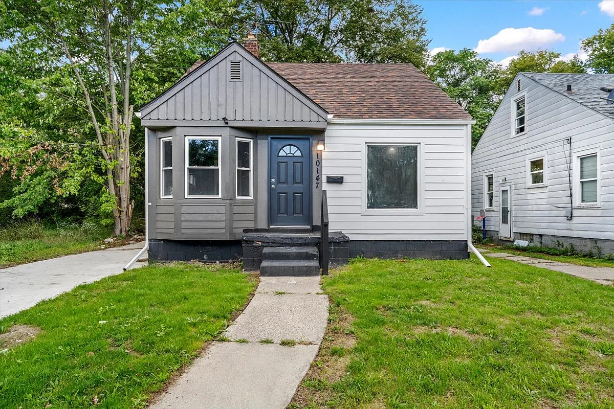 3 bed, 907 sqft, $1,448 — Photo 2