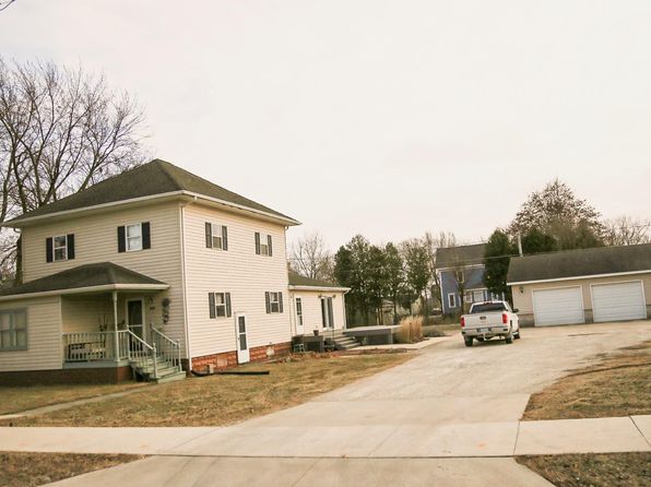 509 W 1st St, Sumner, IA 50674