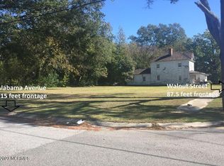 617 W Walnut St, Goldsboro, NC 27530