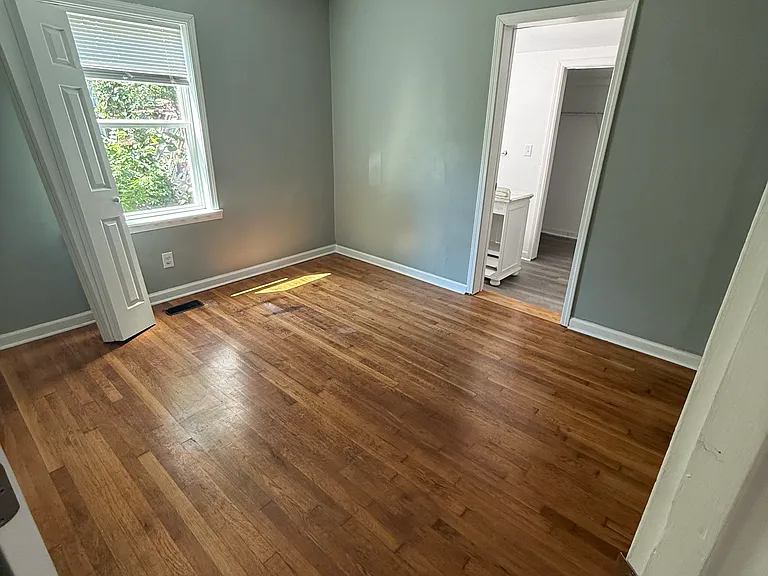 265 Elmwood Dr — Photo 6