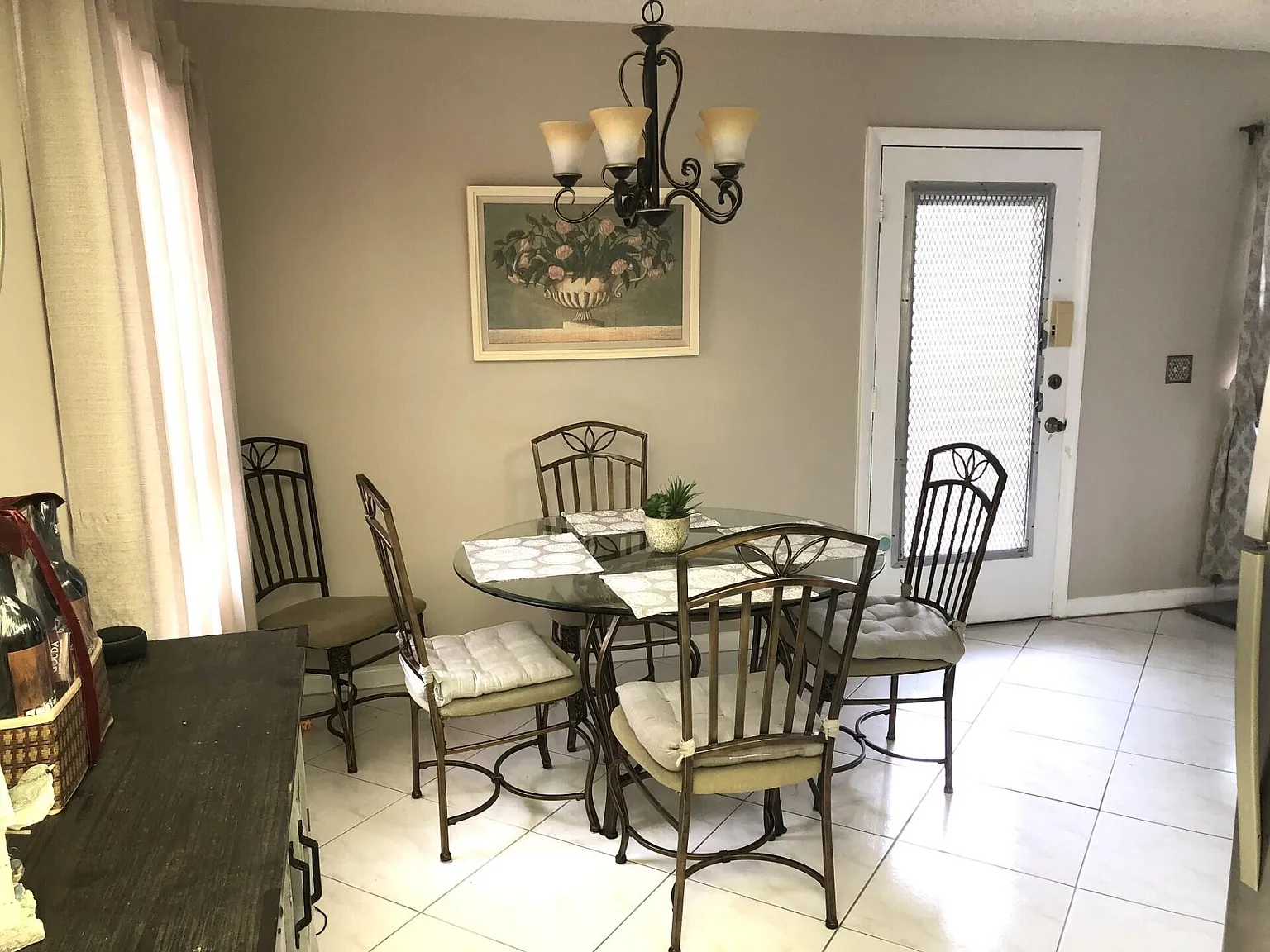 2 bed, 2.0 bath, 907 sqft, $2,800 — Photo 4