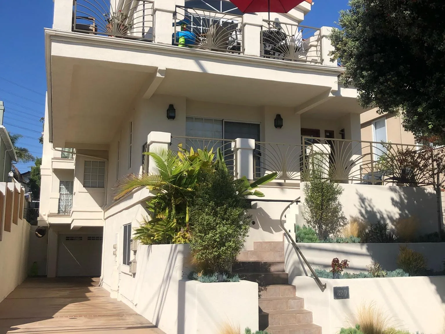 3 bed, 2.5 bath, 2200 sqft, $7,000 — Photo 3