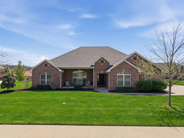 701 Old Hawthorne Dr E, Columbia, MO 65201