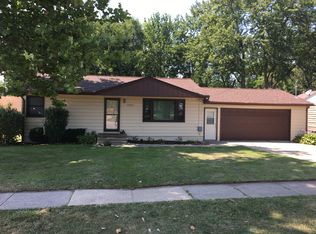 7902 SW 9th St, Des Moines, IA 50315