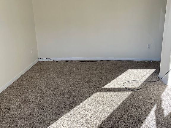 2nd image of 218-220 West St Unit 1