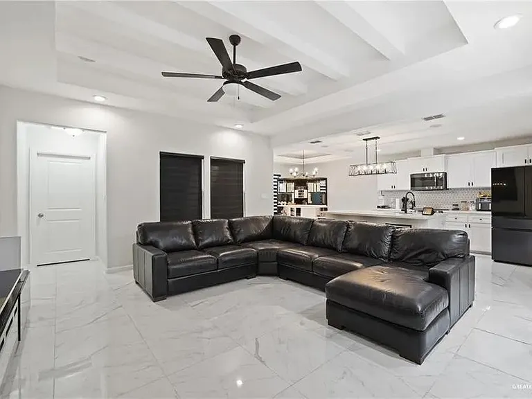 4104 S Rodman Ln — Photo 13