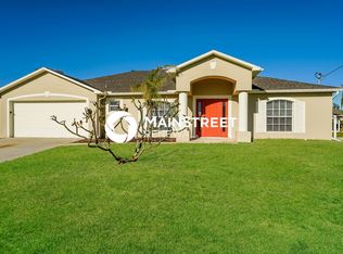 3022 SW 11th Ct, Cape Coral, FL 33914