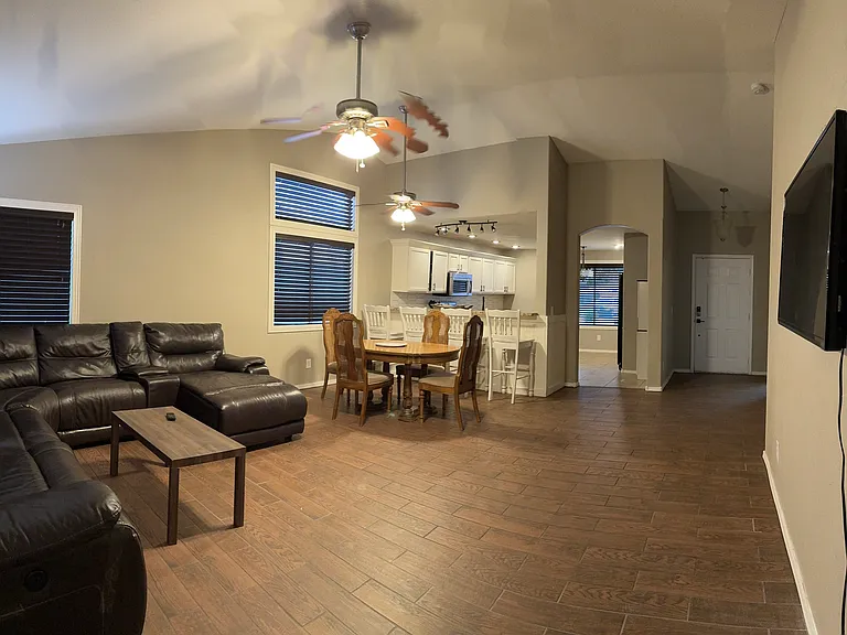 9138 W Hazelwood St — Photo 10