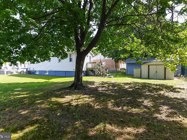 322 W Washington St — Photo 21