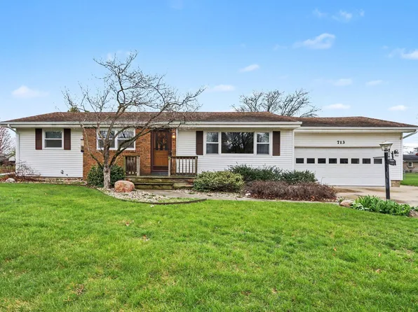 713 Wilshire Dr, Sturgis, MI 49091