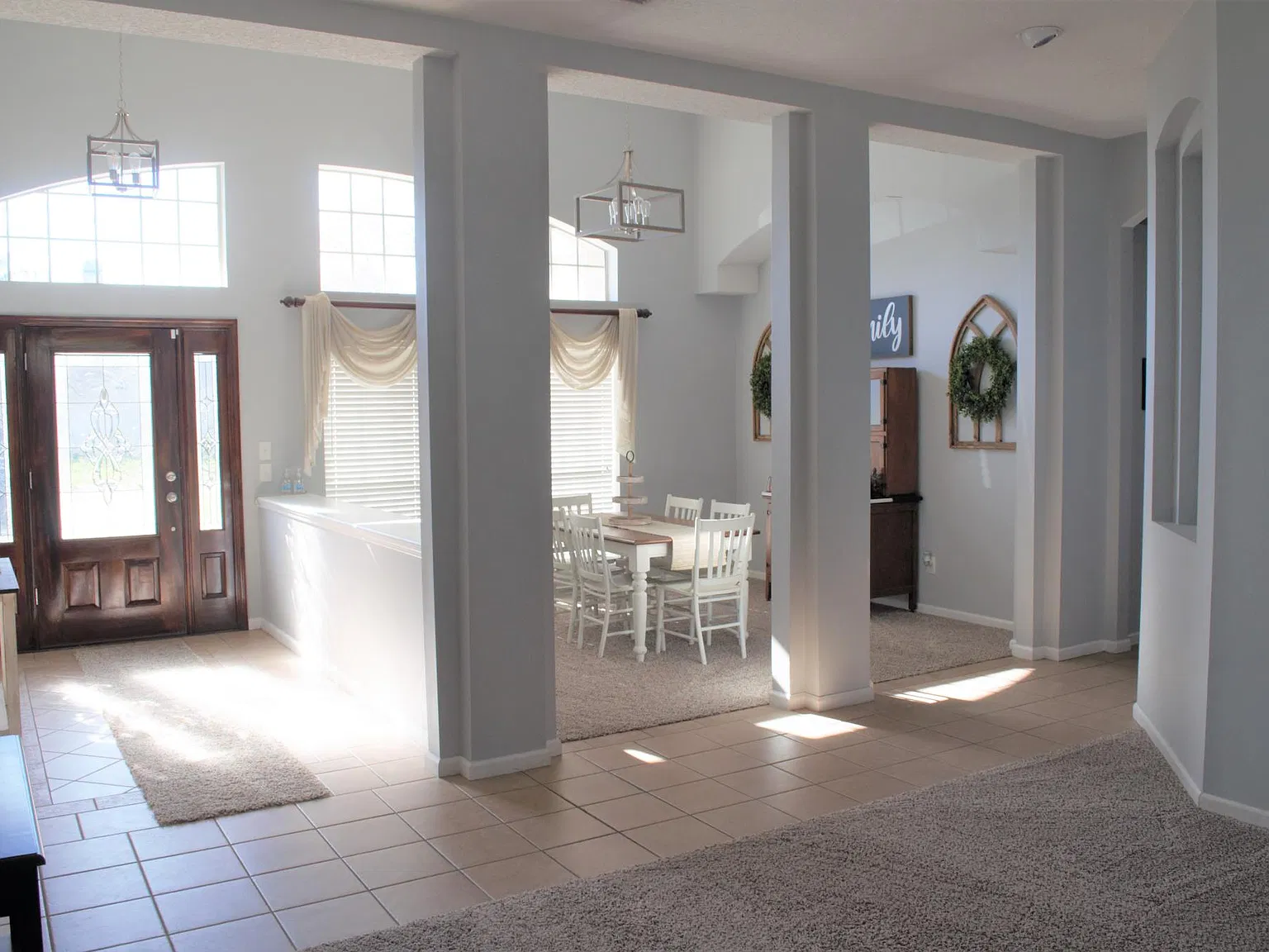 5 bed, 2611 sqft, $3,200 — Photo 3