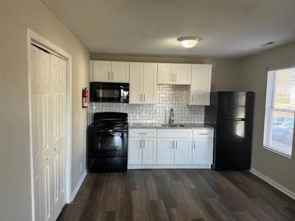 308 Hoskins Mill Ln, Charlotte, NC