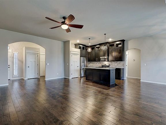 5th image of 16828 Picasso Dr