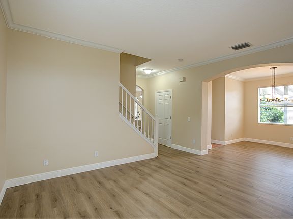 3rd image of 6133 Lanshire Dr