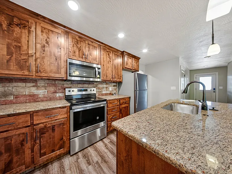1420 S Treetop Ct — Photo 14