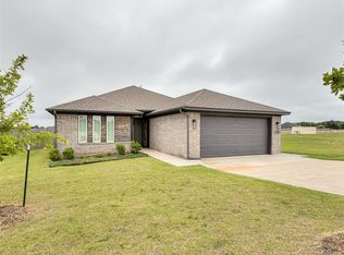 2406 Heather Rd, Blanchard, OK 73010