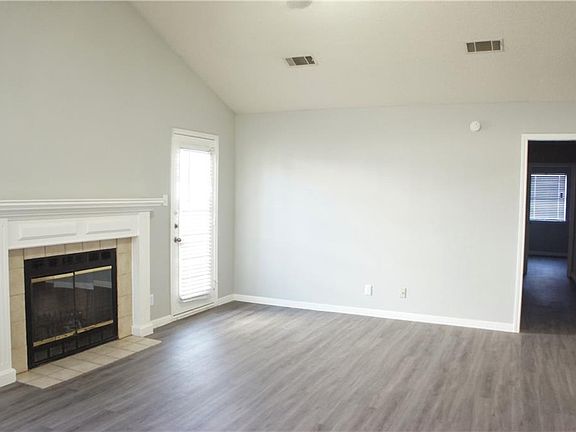 2nd image of 212 Tamara Dr APT A