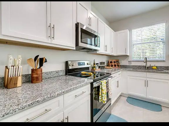 5th image of 13366 Ravilla Ave