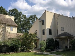 309 Larkspur Ln, Jackson, NJ