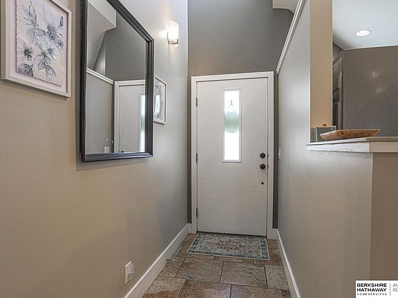 3rd image of 3610 Clifton Dr