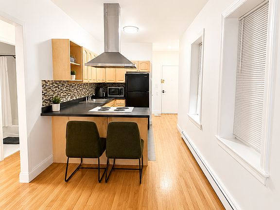 4th image of 705 9th Ave APT 2C