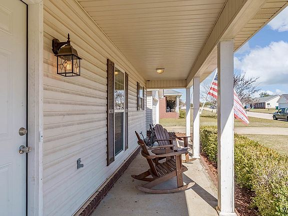 2nd image of 16275 Sand Creek Dr