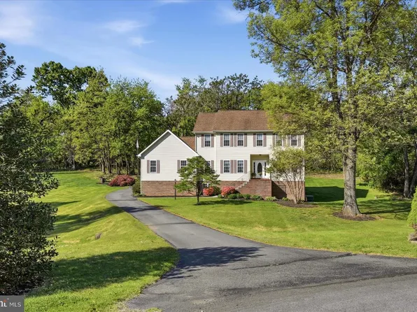 155 Bunchberry Ridge Ct, Stephens City, VA 22655
