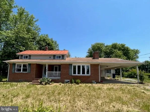 577 Pond Ave, Stanley, VA 22851