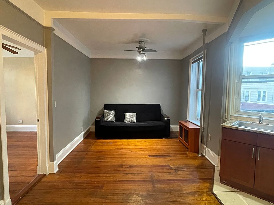 1st image of 3711 9th St APT 3