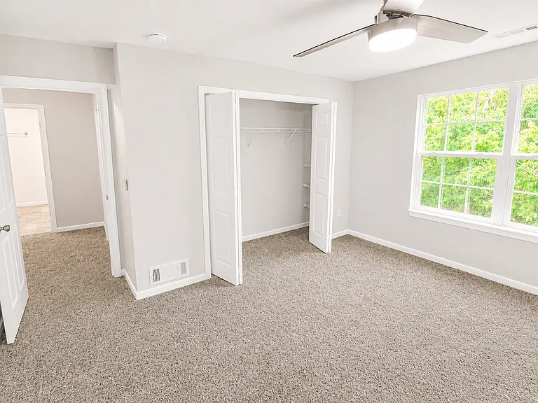 5318 Godas Cir — Photo 13