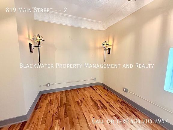 5th image of 819 Main St #2