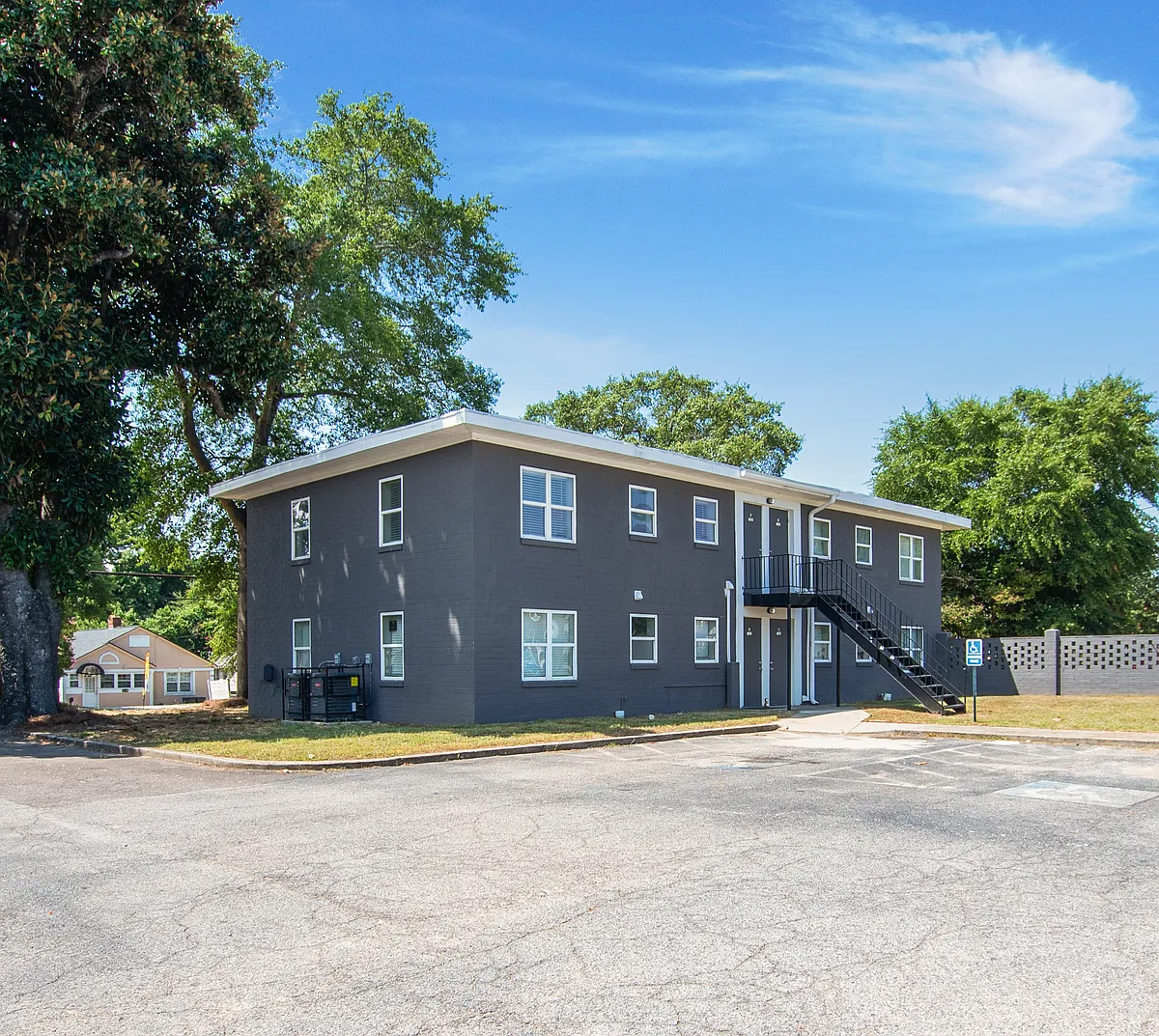Building Photo - Lofts at Baker