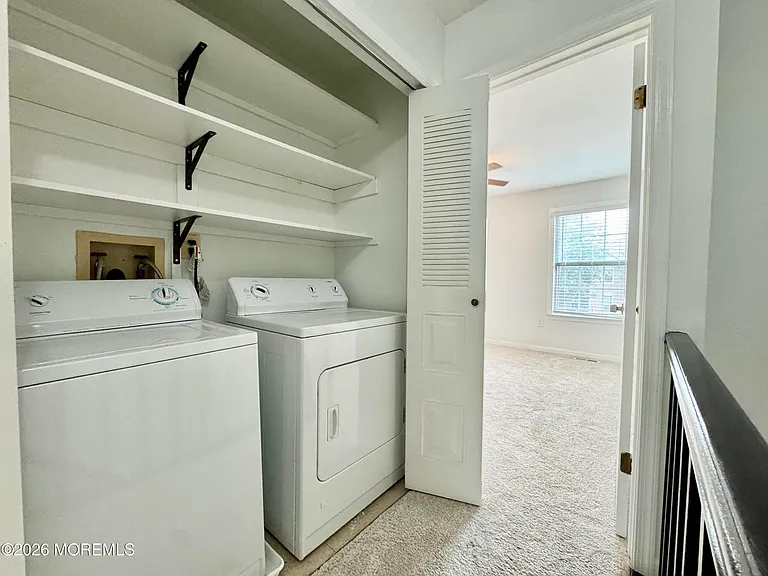 207 Lindsey Ct — Photo 9