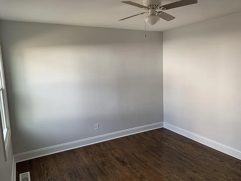 Bedrooms with ceiling fan
