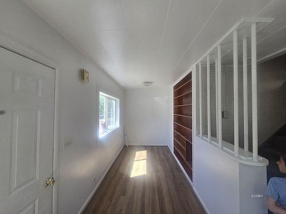 3rd image of 338 N H St