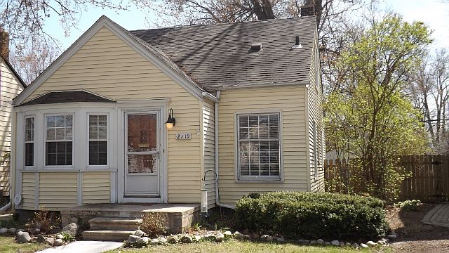 1st image of 2119 Brys Dr