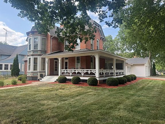 2nd image of 304 W Main St