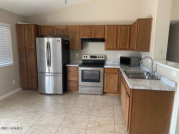 3rd image of 3739 W Melinda Ln